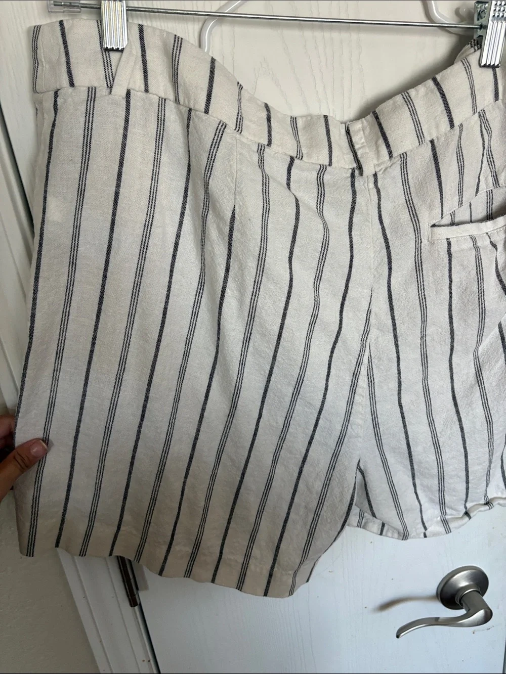 Old Navy Taylor Striped Cream and Black Linen-Blend Bermuda Shorts